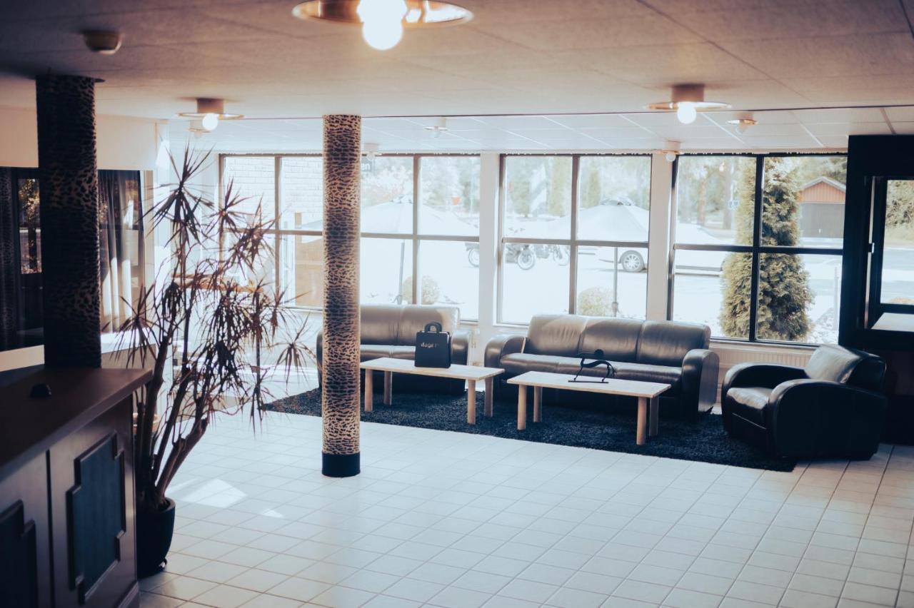 Nadden Hotell & Konferens Ramnäs Extérieur photo